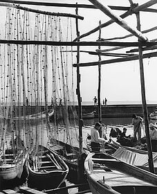 Jean DIEUZAIDE-Turquie, Istanbul, Kumkapû, 1955 - Agrandir l'image (fenêtre modale)