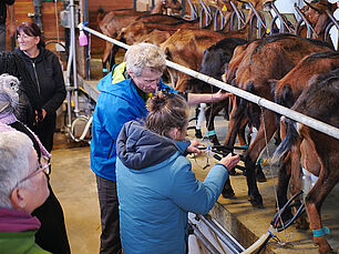 Rencontre avec des producteurs locaux pour les bénéficiaires de la carte alimentaire durable - Agrandir l'image (fenêtre modale)
