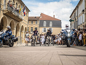 La Flamme Olympique à Fleurance - Agrandir l'image (fenêtre modale)