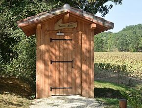 Graziac - Toilettes sèches - Agrandir l'image (fenêtre modale)