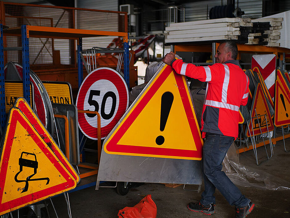 Gestion de la signalétique dans les STR