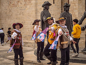 Les Mousquetaires accueillent la Flamme Olympique - Agrandir l'image (fenêtre modale)