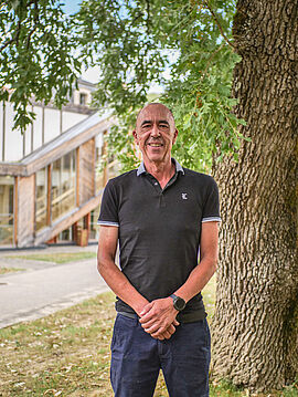 Cheikh Tabti, agent polyvalent - Agrandir l'image (fenêtre modale)